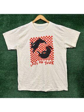 Harry Styles Love on Tour Tour Dates T-Shirt Size Large